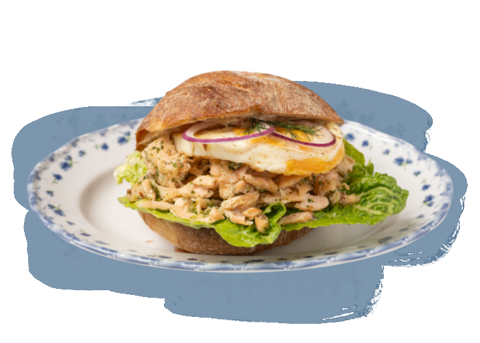 Knuspriges Fischbrötchen mit gezupftem Lachs von Oh Fisch in Hamburg Altona