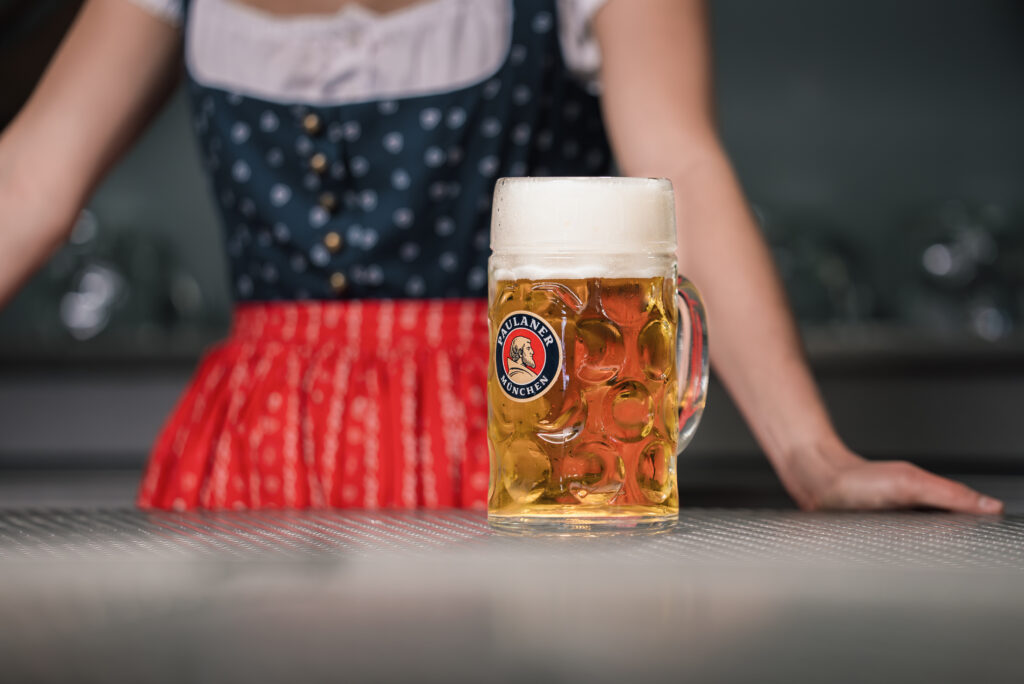 Maßkrug Festbier im Restaurant OH! Fisch in Altona